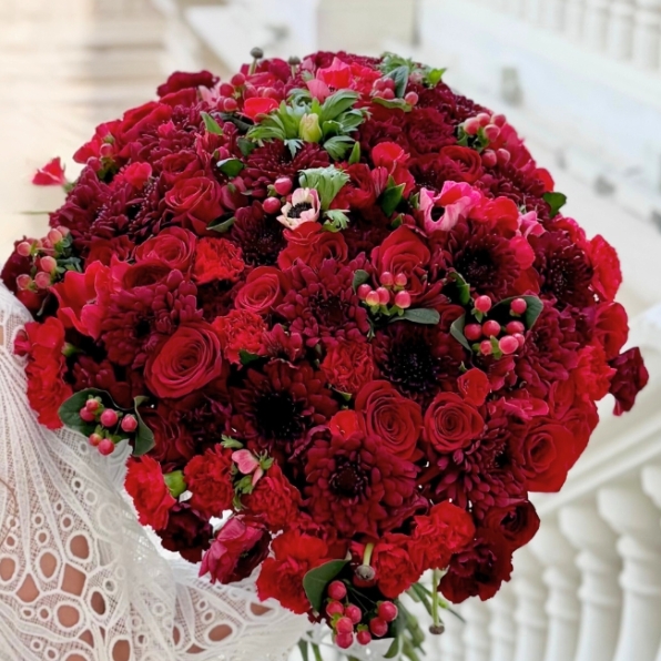 Eternal Burgundy | الأحمر الداكن الأبدي