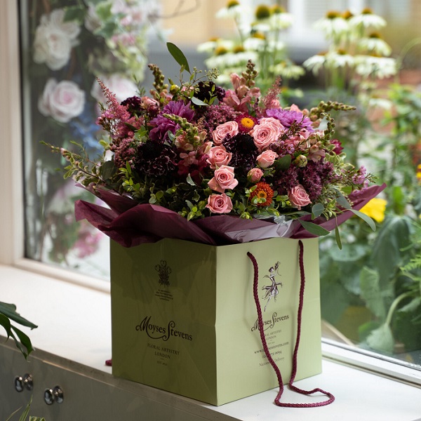 Luxury Flower Delivery by Moyses Stevens Qatar